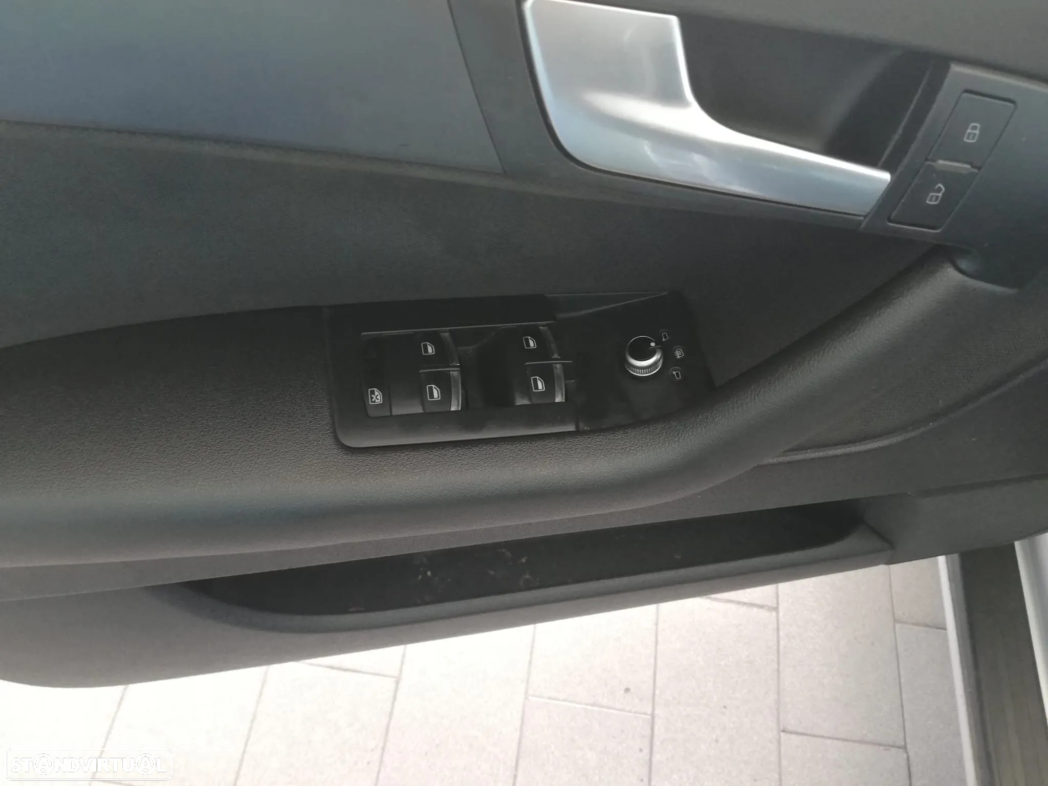 Audi A3 Sportback 1.6 TDI DPF Ambiente - 14