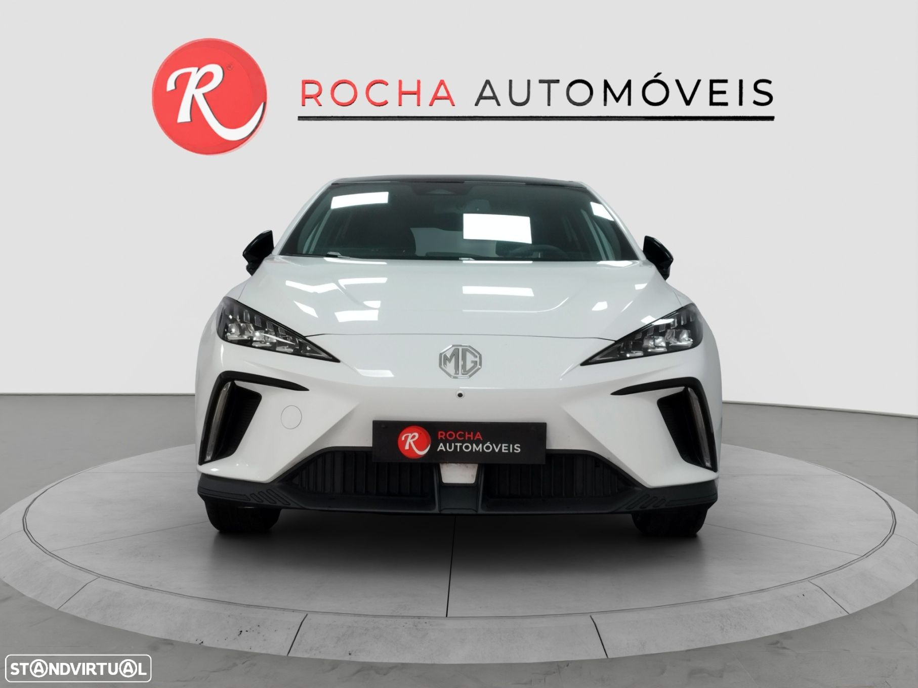 MG MG4 64 kWh Luxury - 2