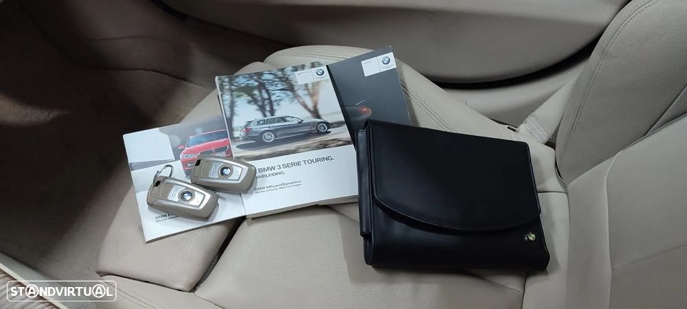 BMW 320 d Touring Aut. Sport Line - 60