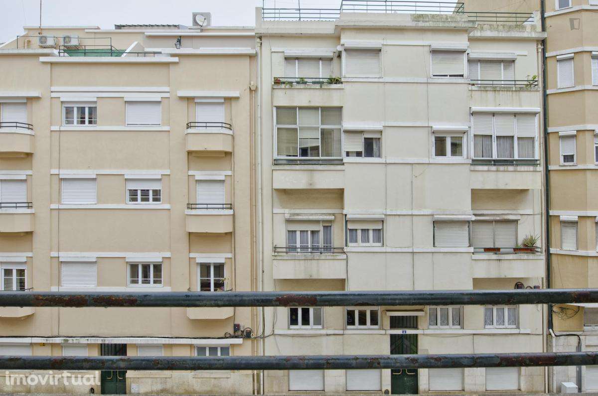 Quarto - localizado em Entrecampos Lisbon - Grande imagem: 5/21