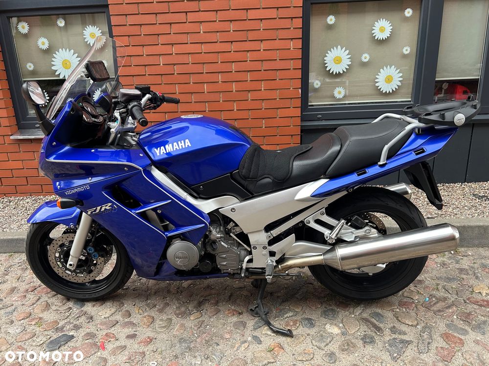 Yamaha FJR - 12