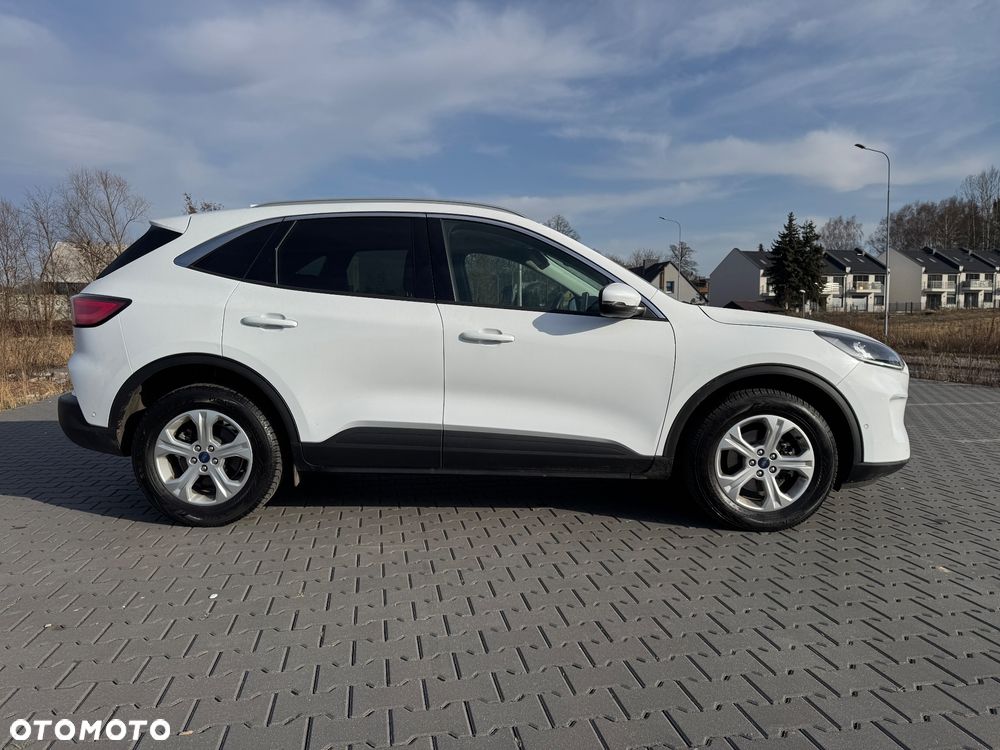 Ford Kuga 2.5 FHEV FWD Titanium - 21
