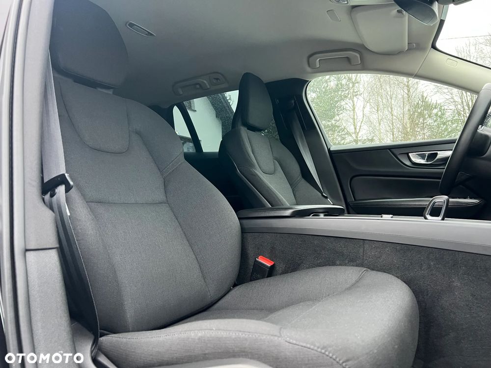 Volvo V60 B4 D Geartronic Momentum Pro - 34