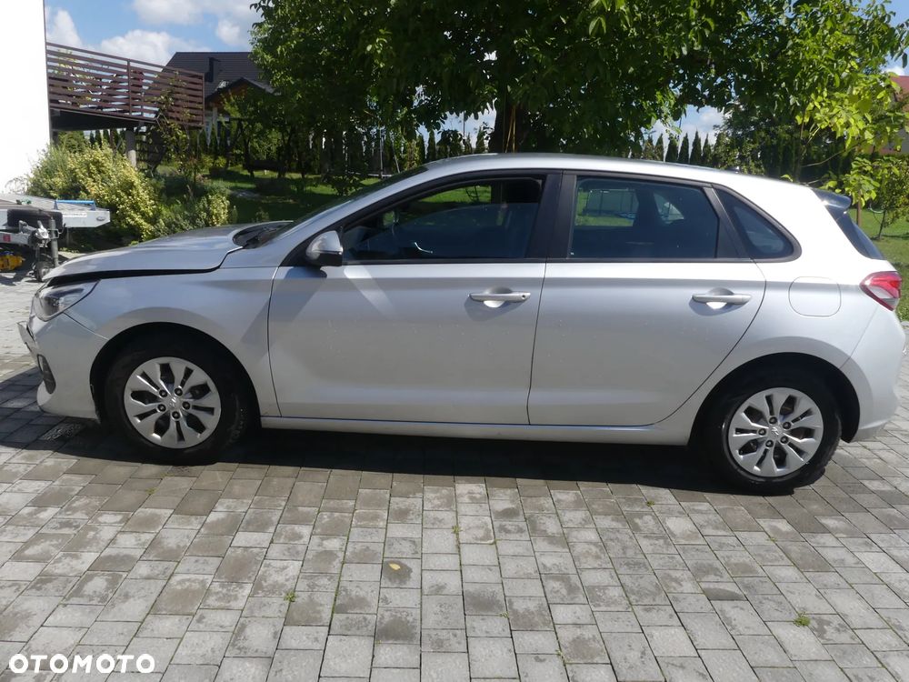 Hyundai i30 1.4 Comfort - 8