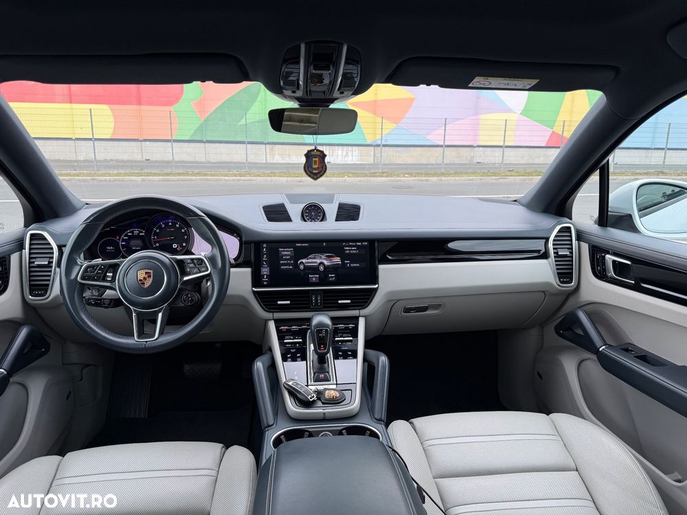 Porsche Cayenne Coupe Standard - 7