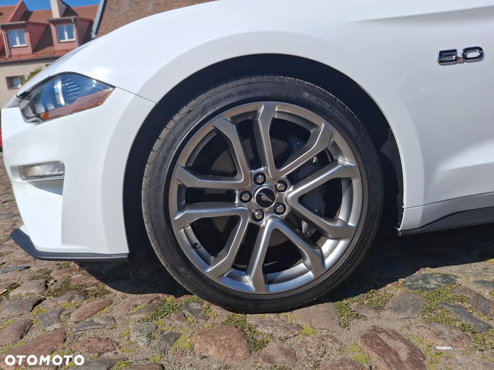 Ford Mustang Convertible 5.0 Ti-VCT V8 GT - 24