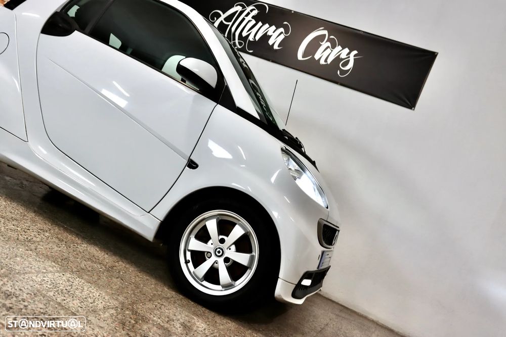 Smart ForTwo Coupé cdi softouch black&white limited dpf - 15
