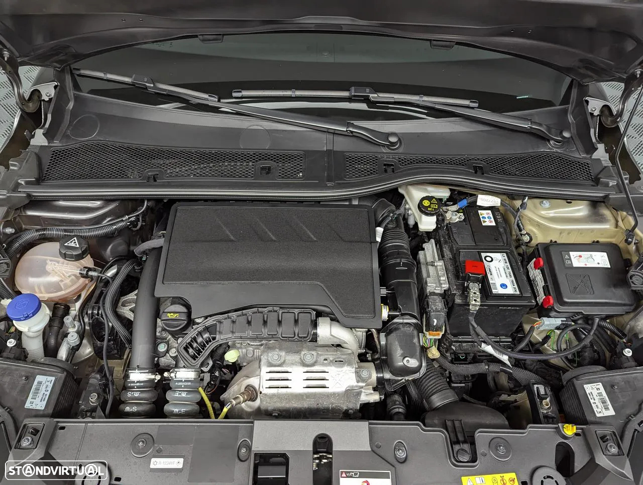 Peugeot 208 1.2 PureTech Active Pack - 11