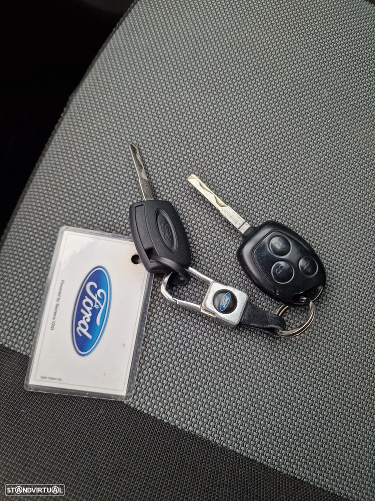 Ford Focus 1.6 TDCi Connection - 15