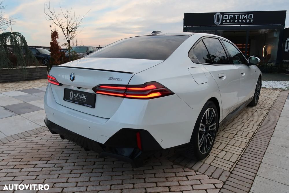 BMW Seria 5 520i Aut. M Sport Edition - 7