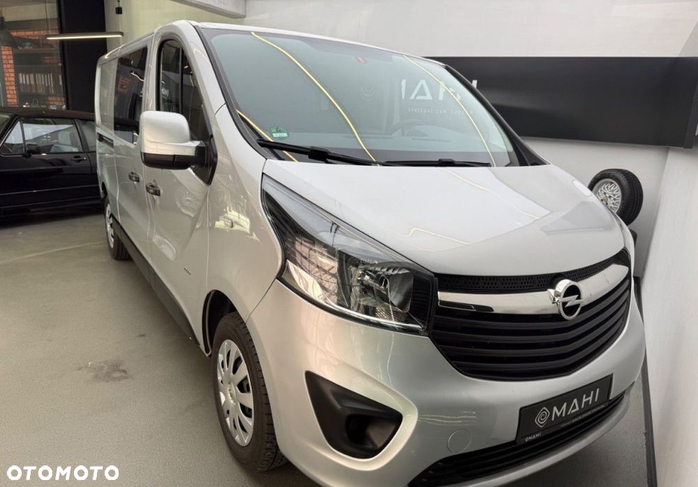 Opel Vivaro - 2