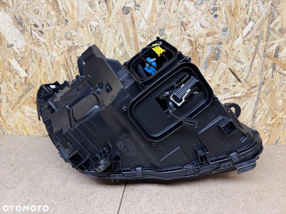 LAMPA LEWA FULL LED ILS MERCEDES BENZ C KLASA W205 A205 - 4