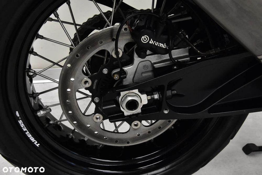 KTM Adventure - 37