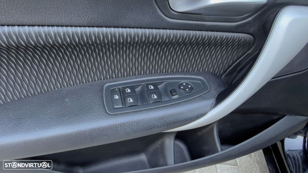 BMW 116 d EfficientDynamics - 18