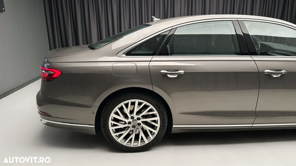 Audi A8 - 7