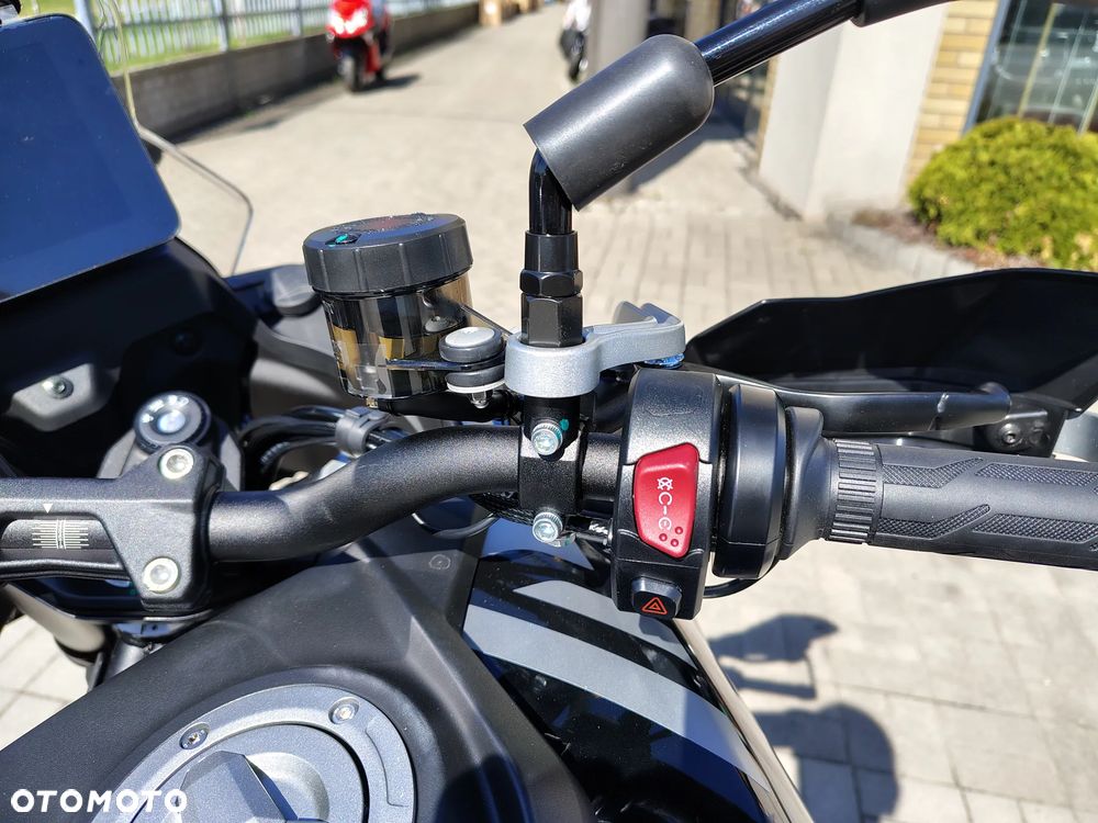 QJMOTOR SRT 600SX - 22