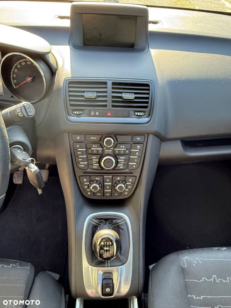 Opel Meriva - 11