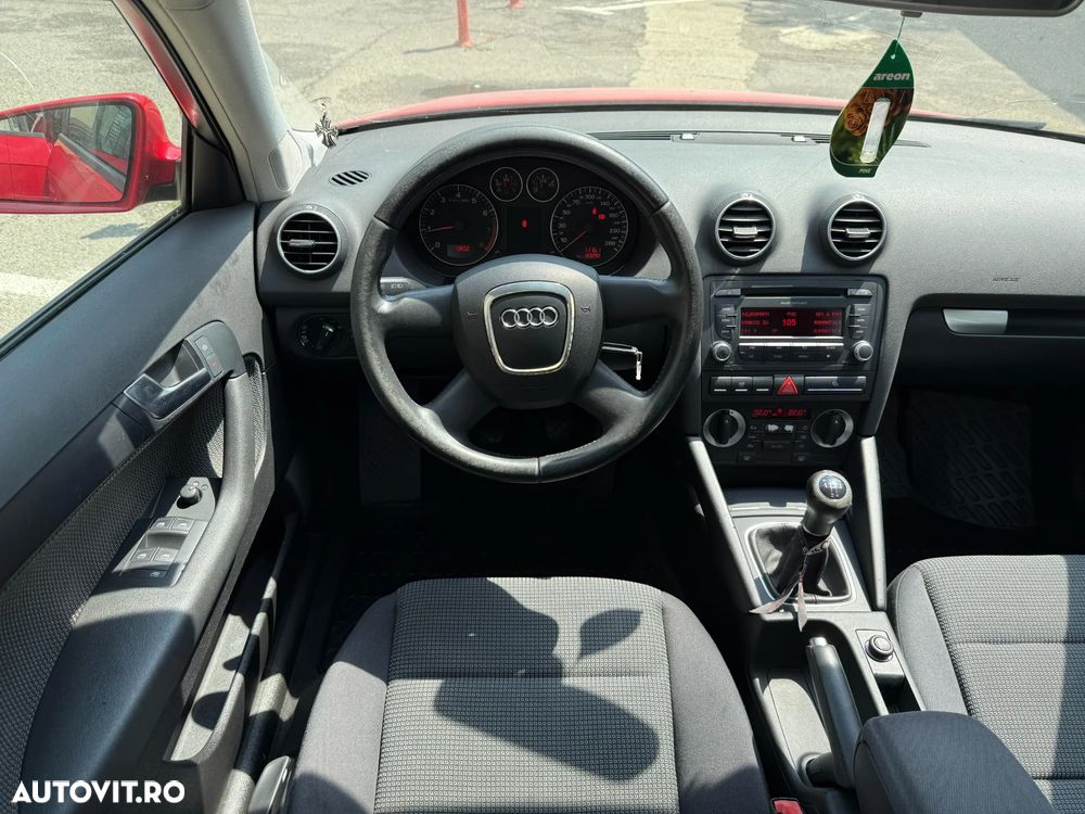 Audi A3 Sportback 1.6 Ambiente - 14