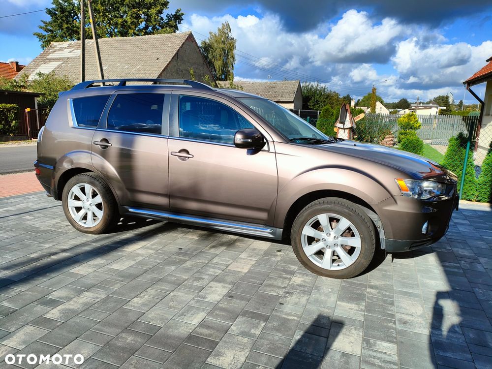 Mitsubishi Outlander 2011 photo 5