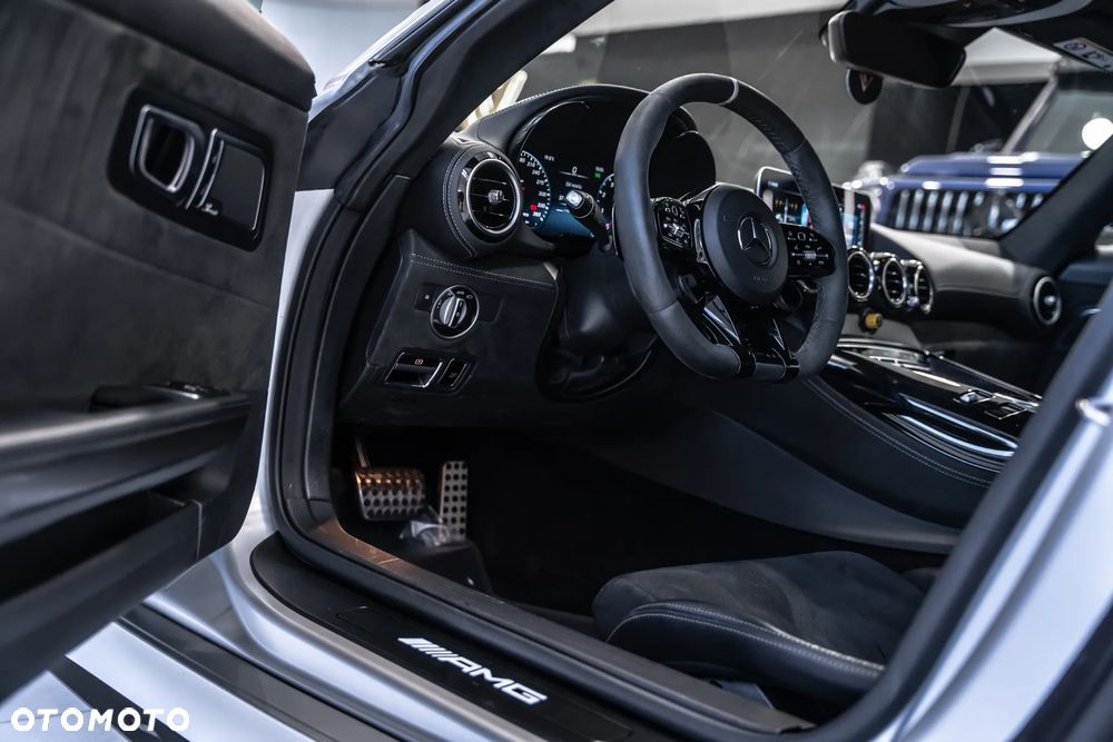 Mercedes-Benz AMG GT R - 30