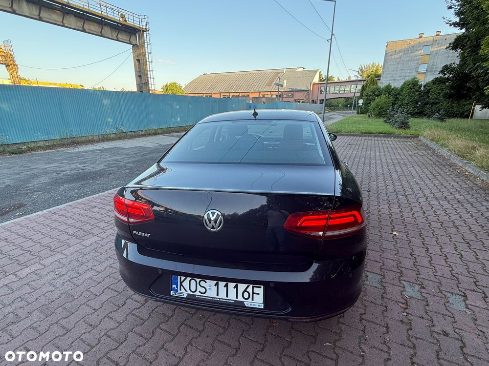 Volkswagen Passat - 6
