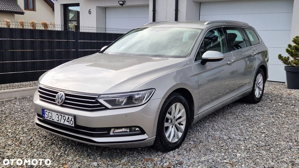 Volkswagen Passat - 20
