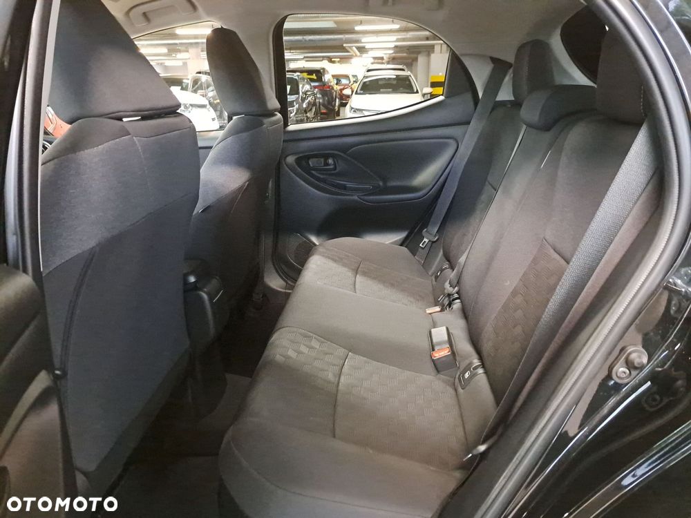 Toyota Yaris Hybrid 1.5 Style - 13