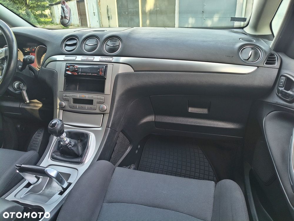Ford S-Max 2.0 TDCi DPF Ambiente - 22
