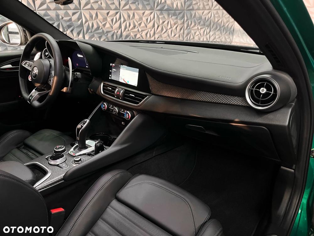 Alfa Romeo Giulia - 12