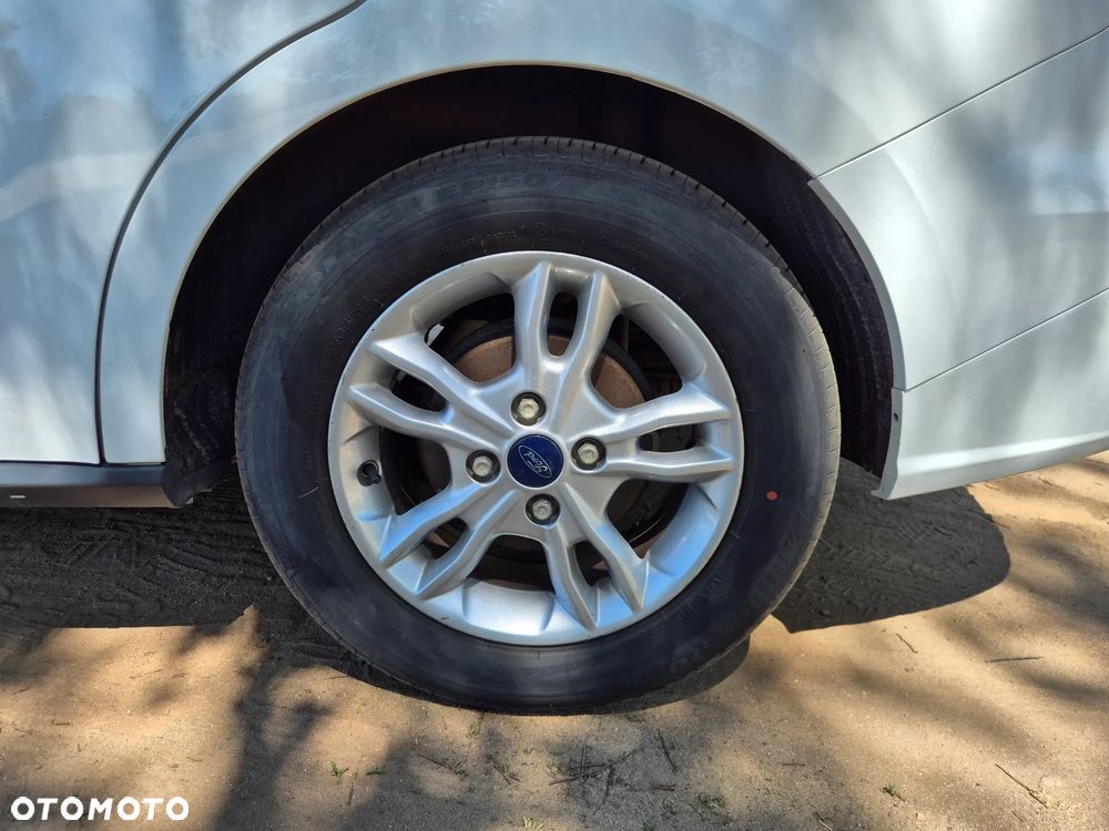 Ford Tourneo Courier 1.5 TDCi Sport - 32
