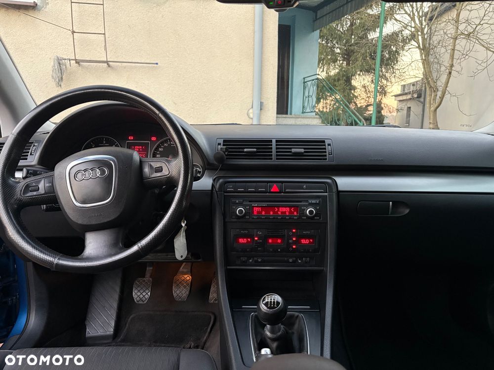 Audi A4 Avant 2.0 TDI - 12