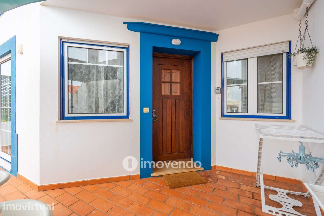 Apartamento T2, num condomínio com piscina, em São Martinho do Porto - Grande imagem: 3/44