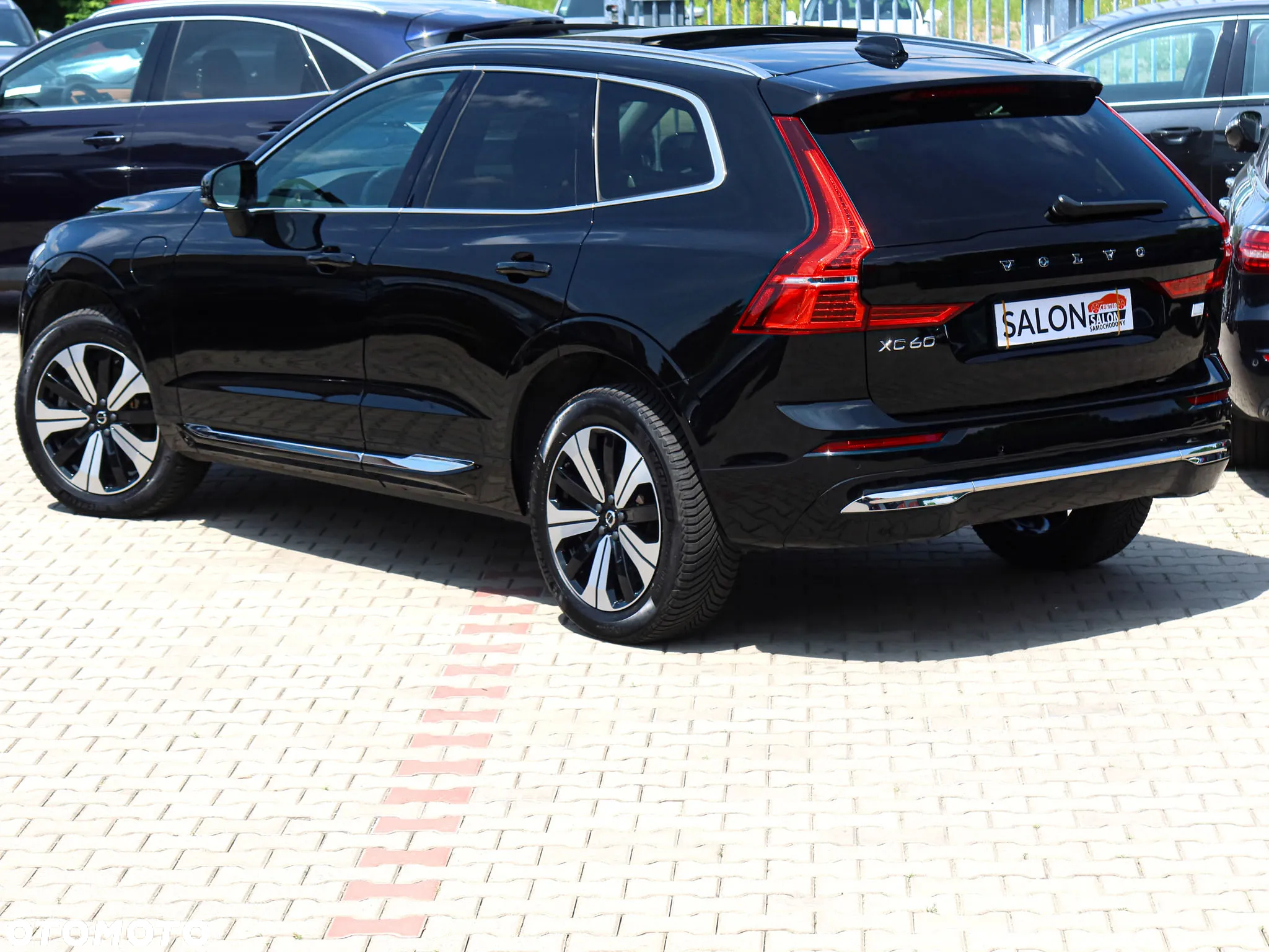 Volvo XC 60 T6 Plug-In Hybrid AWD Inscription - 6