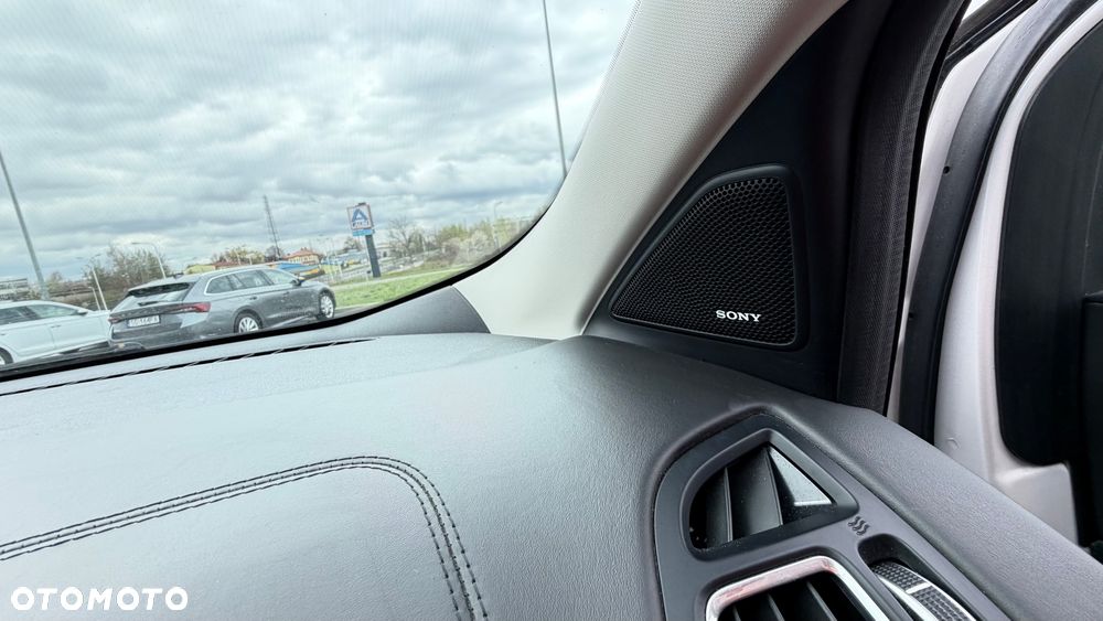 Ford Kuga 2.0 TDCi 4x4 Vignale - 23