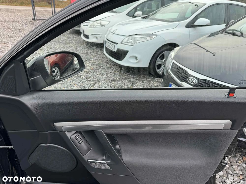 Opel Vectra 2.2 Sport - 9