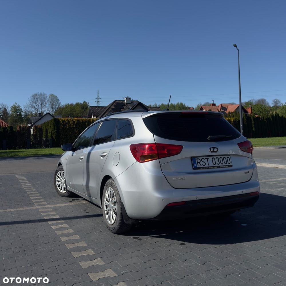 Kia Ceed - 7