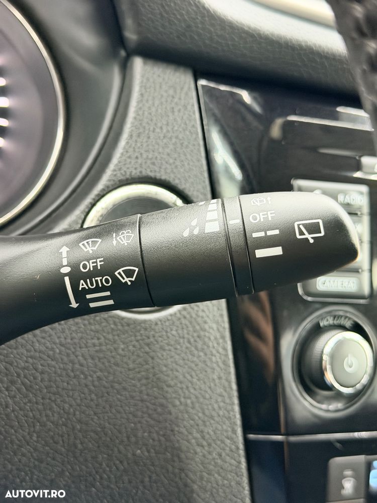 Nissan X-Trail 1.6 dCi N-Connecta - 31