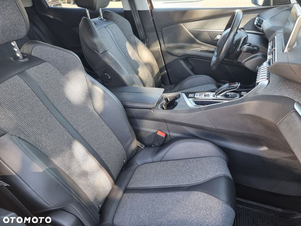 Peugeot 3008 1.5 BlueHDi Allure S&S EAT8 - 20