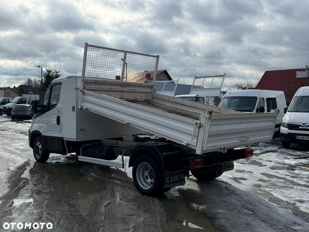 Iveco Daily - 12