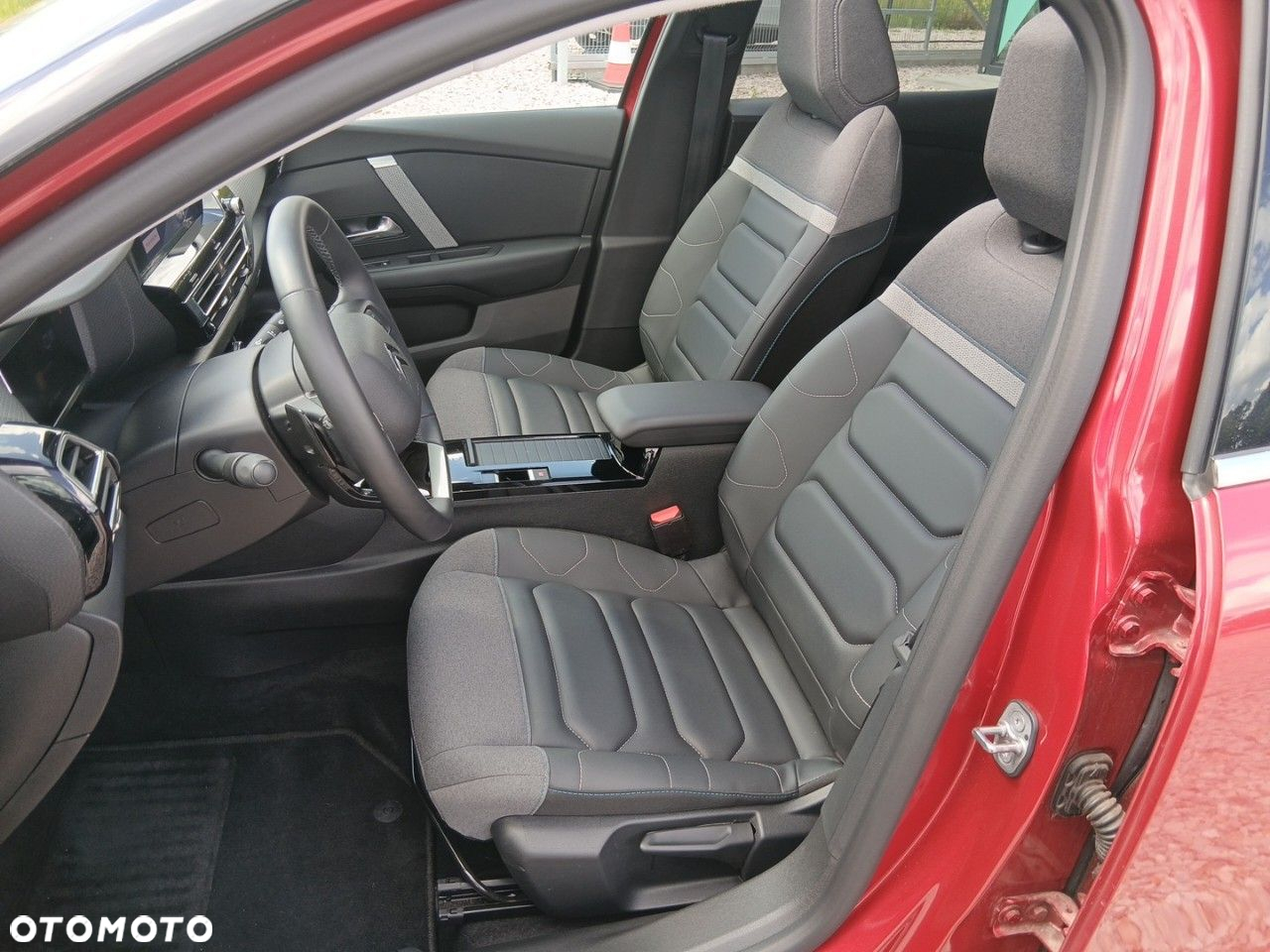 Citroën C4 1.2 PureTech Max S&S EAT8 - 9