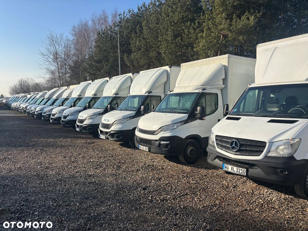 Iveco IVECO  DAILY 35S14 35C18 50C15 50C17 35C14 35C15 35C17 35C18 70C17 72C15 70C18 KONTENER MEBLOWY MEBLOWÓZ - 17