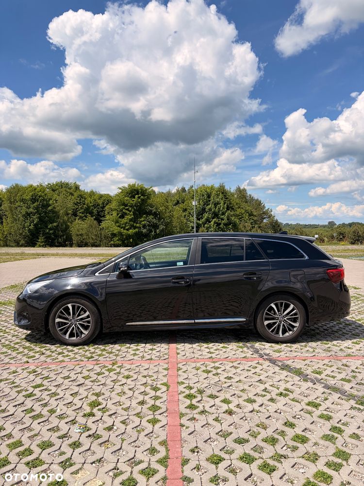 Toyota Avensis 2.0 D-4D Prestige - 8