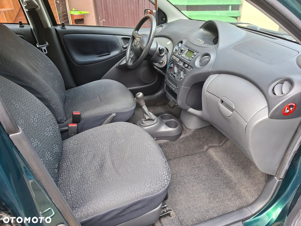 Toyota Yaris 1.0 Edition - 26