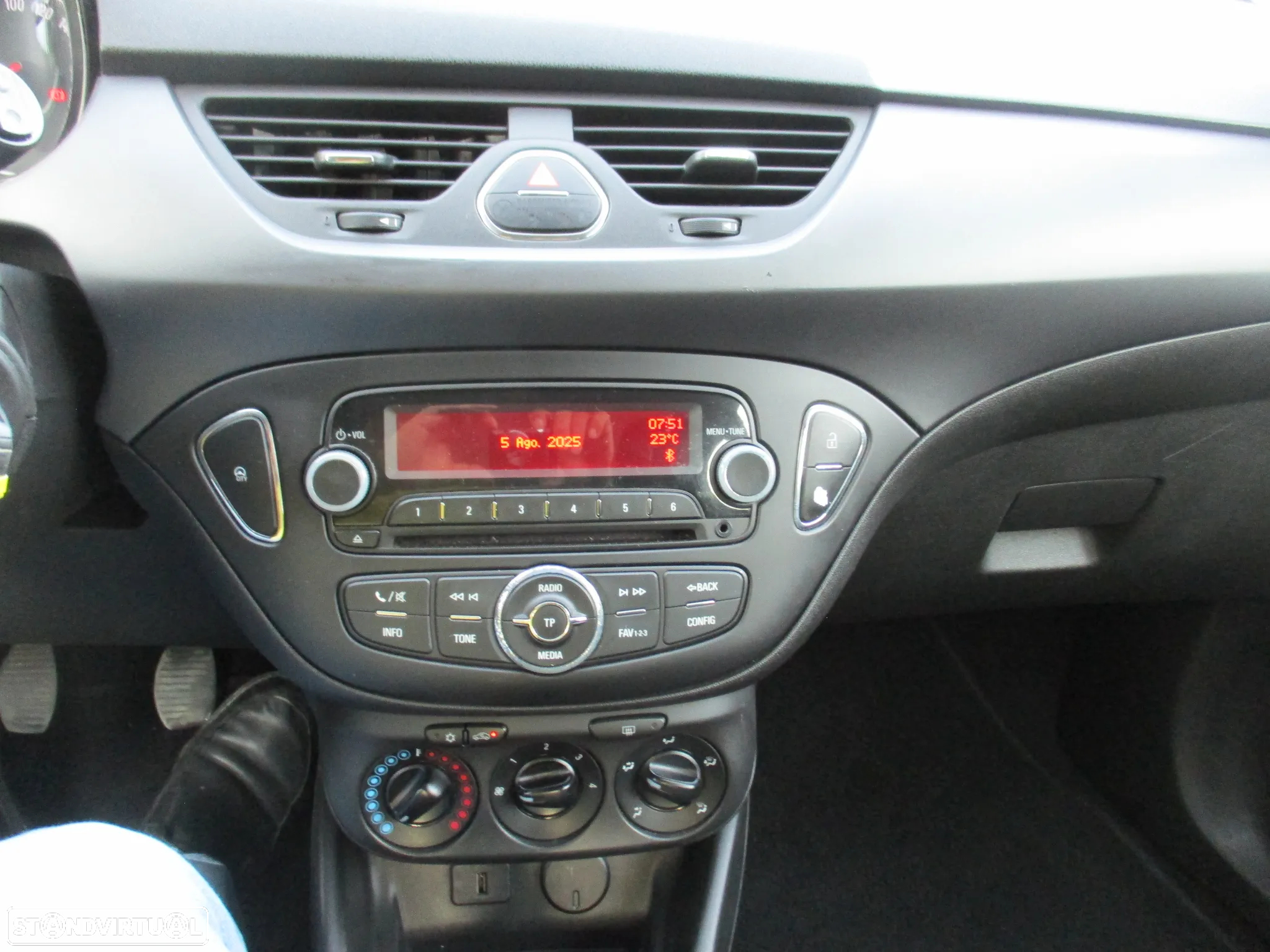 Opel Corsa 1.2 Edition - 19