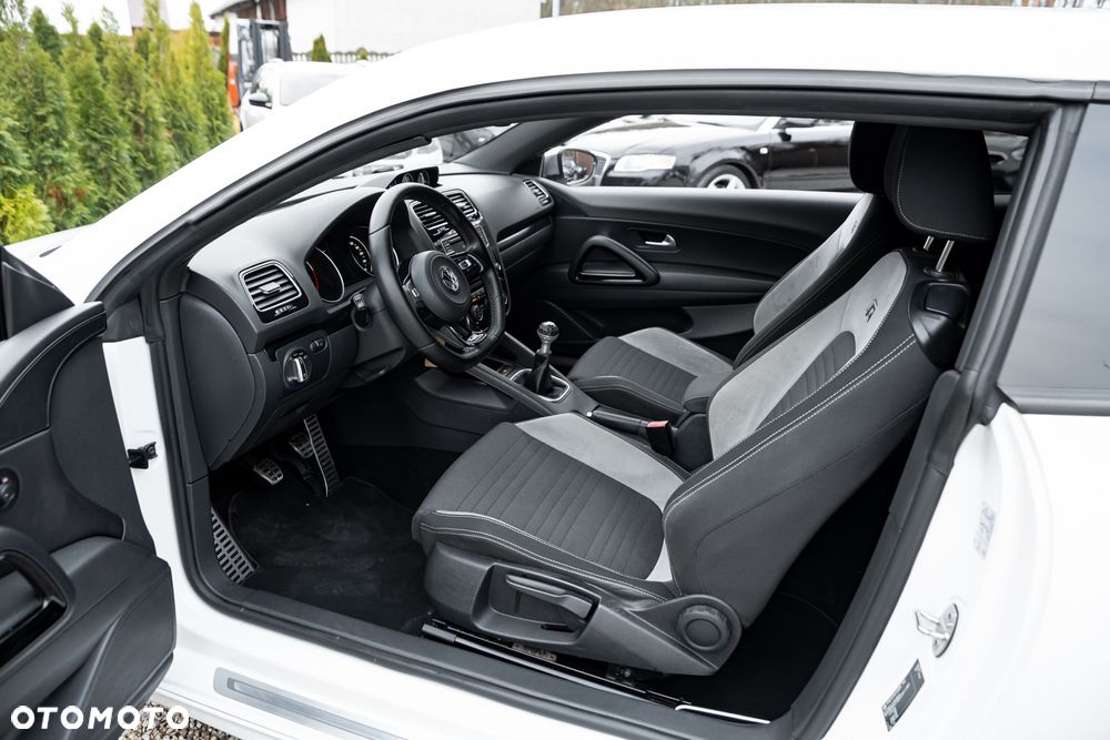Volkswagen Scirocco R - 16