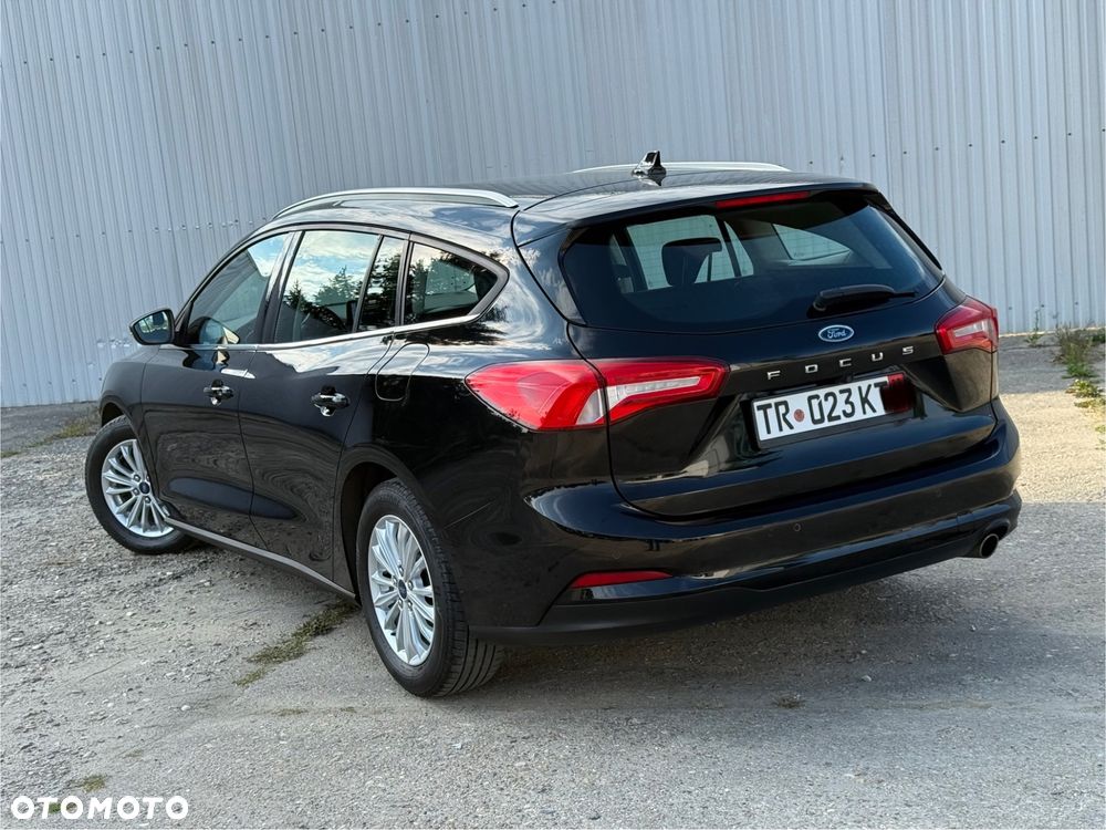 Ford Focus 1.5 EcoBlue Start-Stopp-System TITANIUM - 25