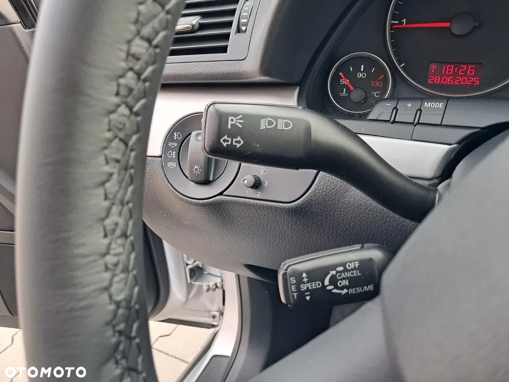 Audi A4 Avant 2.0 TDI DPF multitronic - 16