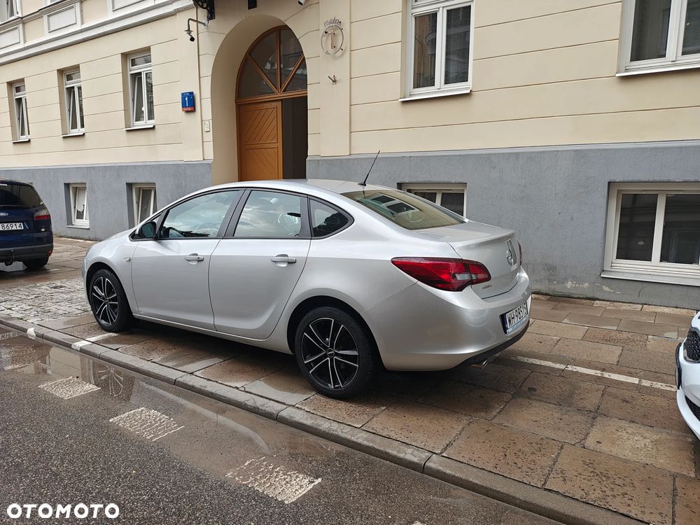 Opel Astra 1.4 Turbo Edition - 6
