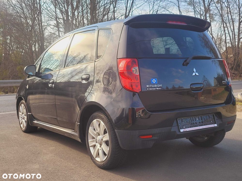 Mitsubishi Colt - 3