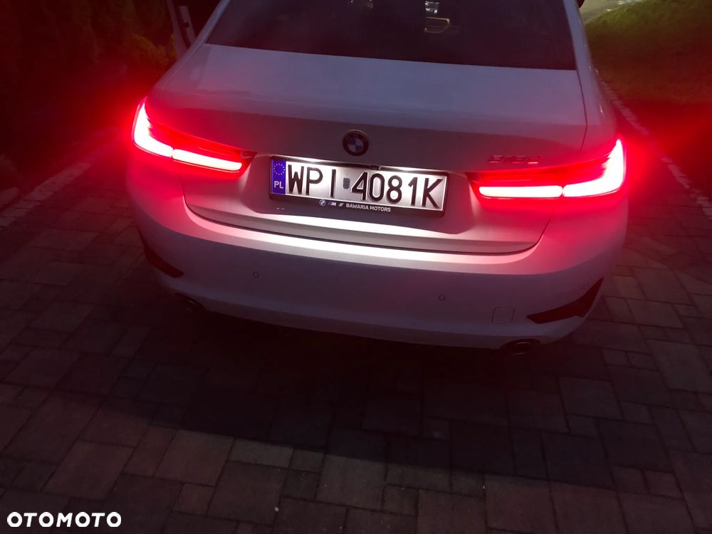 BMW Seria 3 318d MHEV Advantage - 20